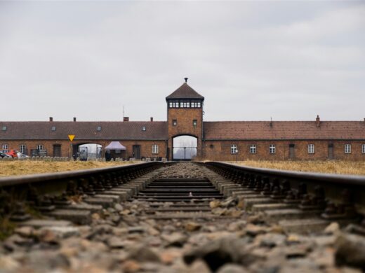 Jüdisches Polen Rundreise: Zugschienen die nach Auschwitz führen